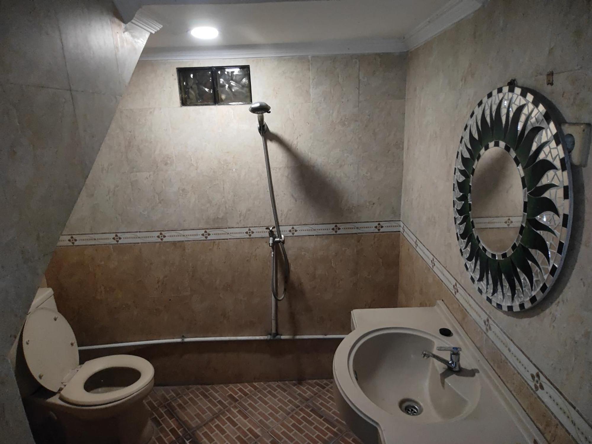 Tirto 27 Homestay Yogyakarta Exteriör bild