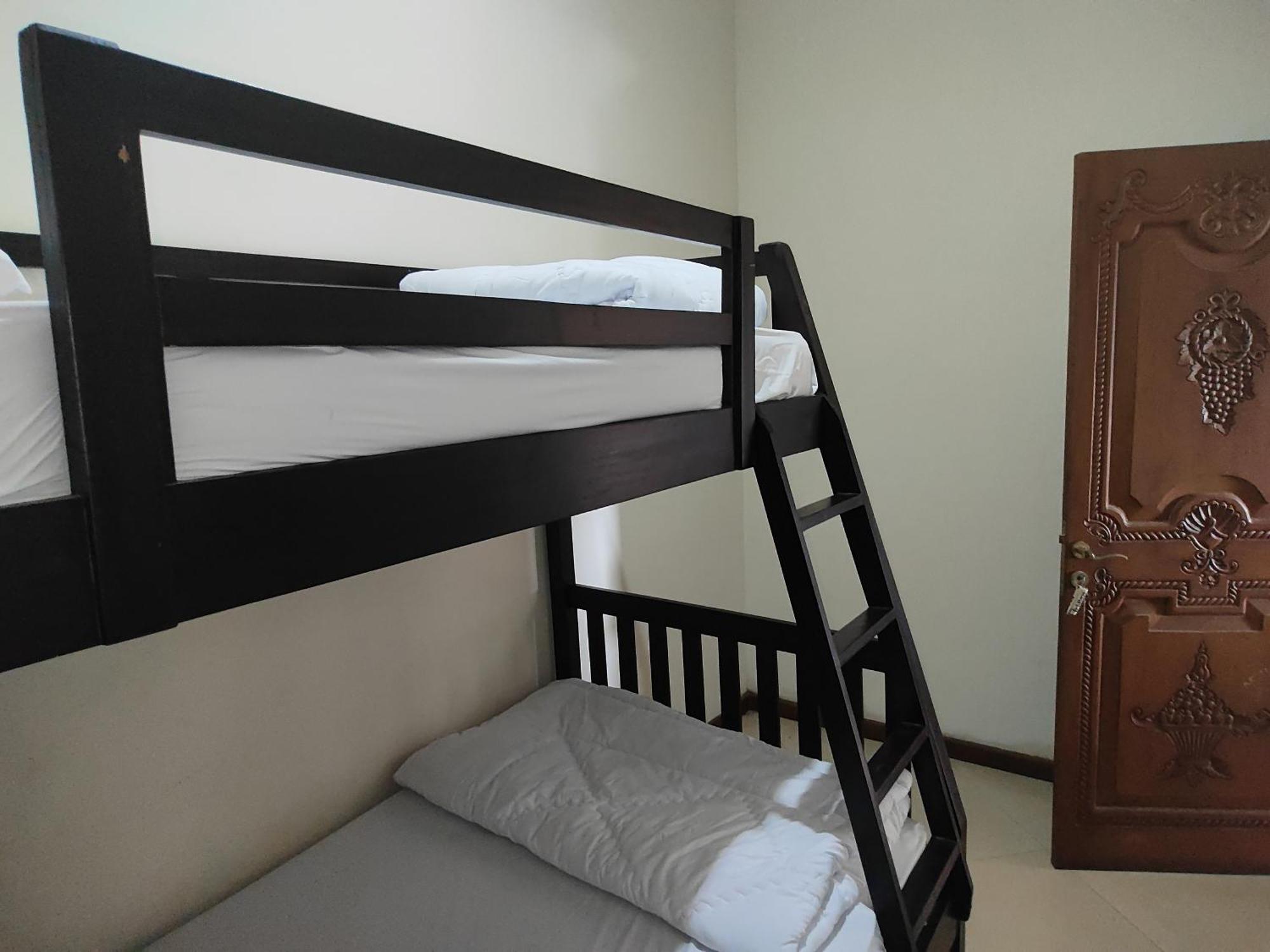 Tirto 27 Homestay Yogyakarta Exteriör bild