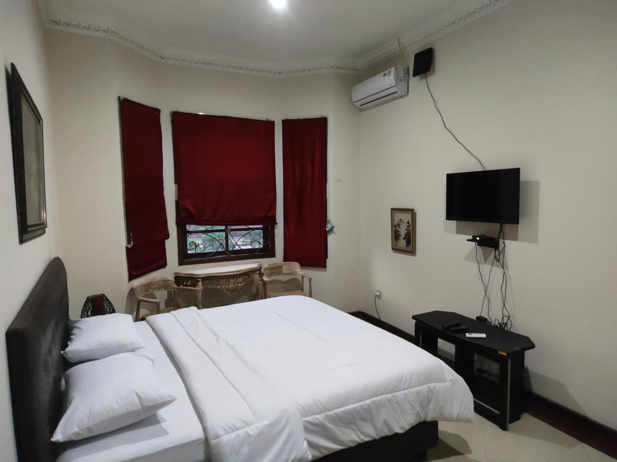 Tirto 27 Homestay Yogyakarta Exteriör bild