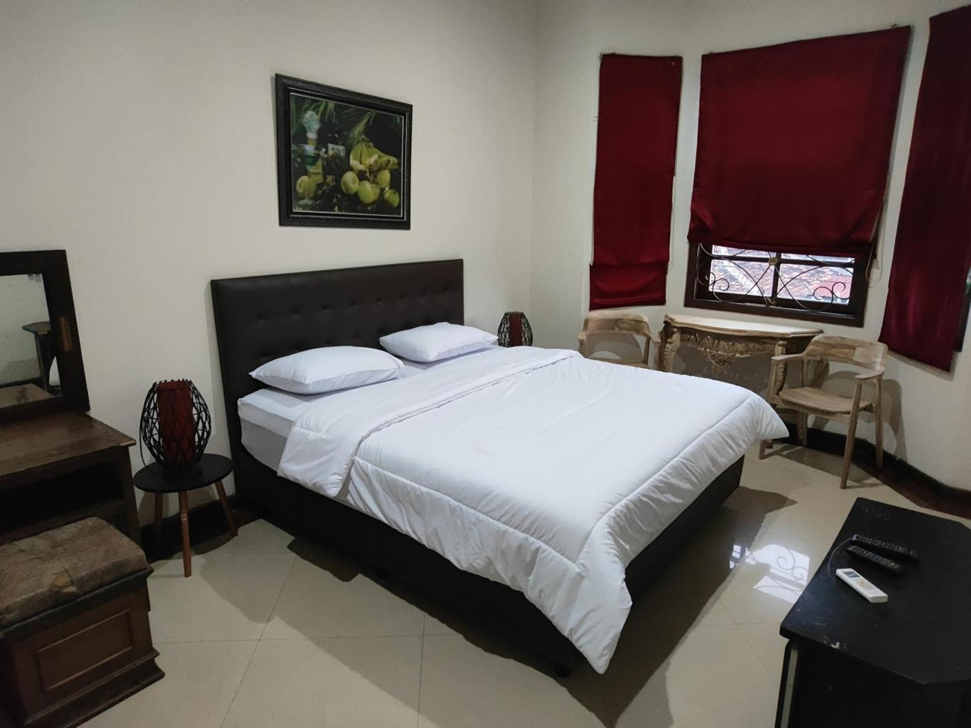 Tirto 27 Homestay Yogyakarta Exteriör bild